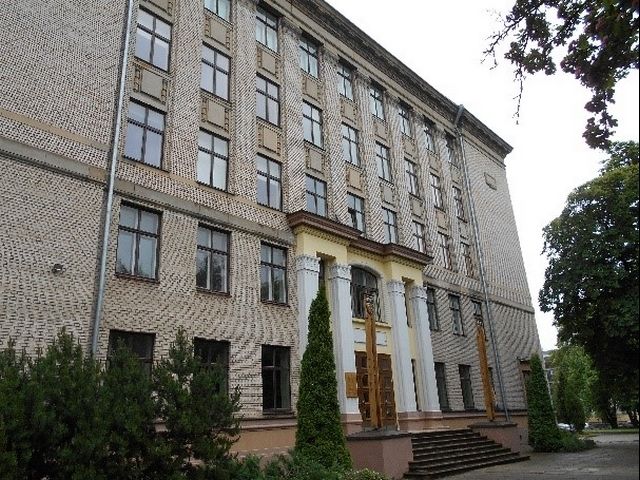 Latvijas Lauksaimniecības universitātes Meža fakultātes ēka Akadēmijas ielā 11, Jelgavā